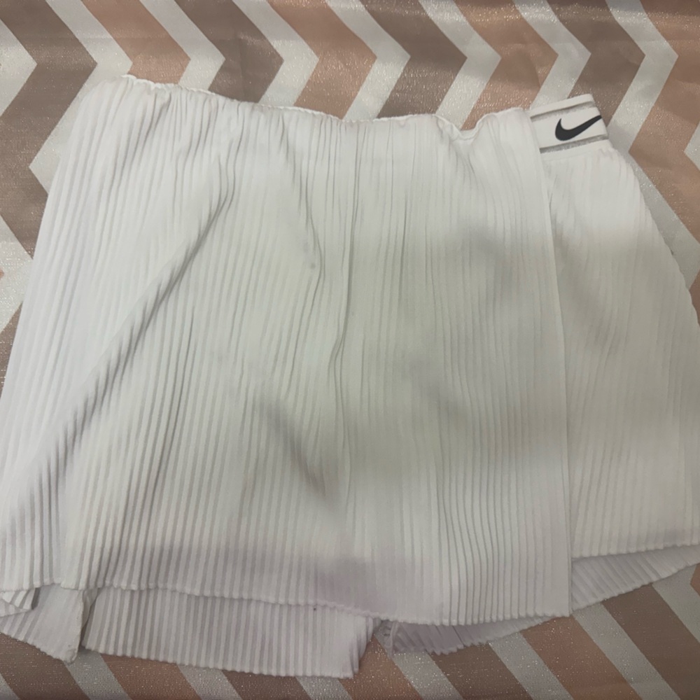 Nike White Pleated Skort